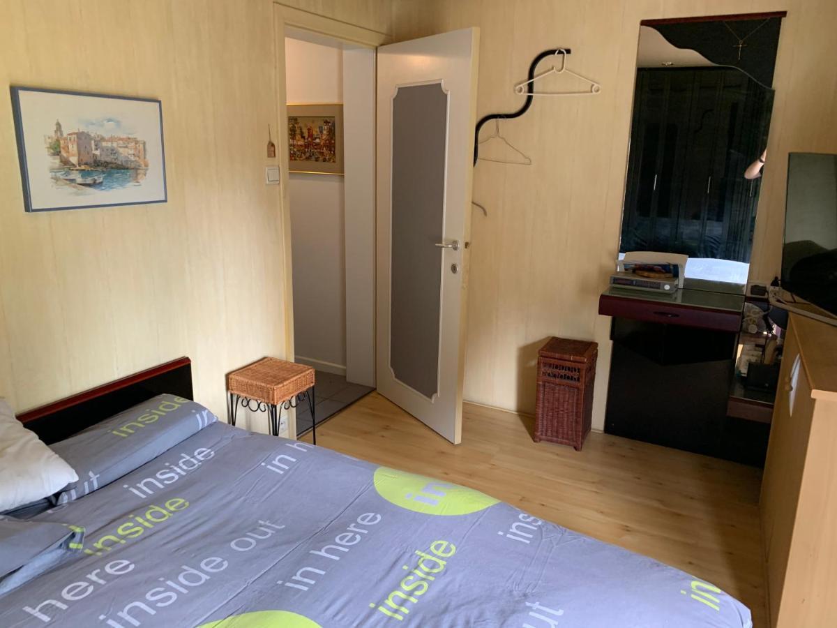 Chambres D'Hote "L Ecureuil" Proche De Mons, Pairi Daiza, A Cote De Spark'Oh Frameries Bilik gambar
